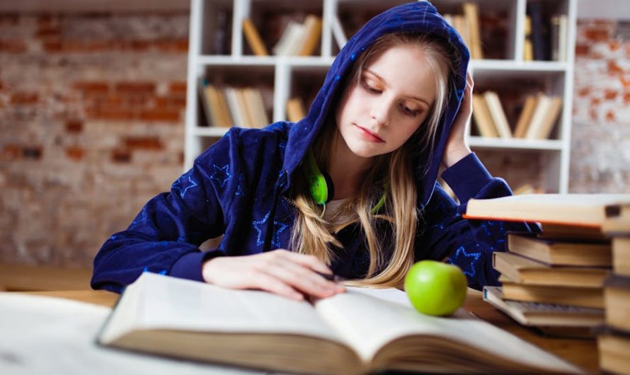 Купить диплом учителя в Медногорске