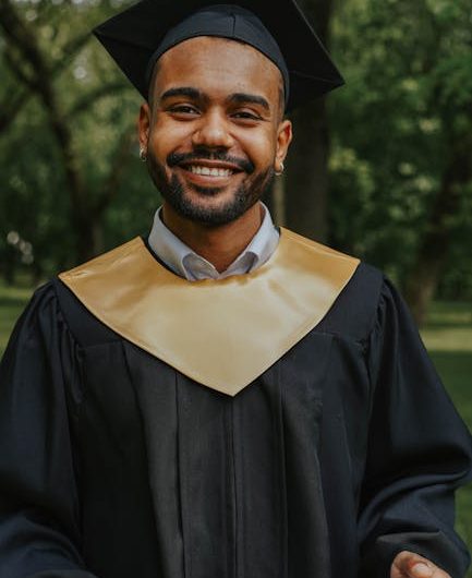 Продажа дипломов и аттестатов в Красных Баках