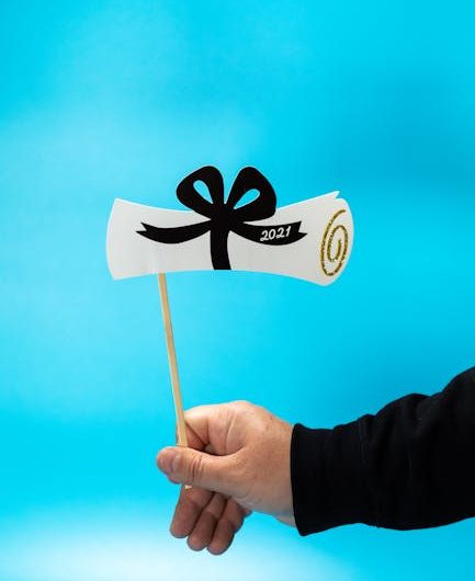 Купить диплом визажиста в Сарове