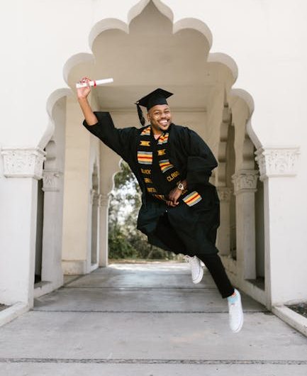 Купить диплом юриста в Петровске